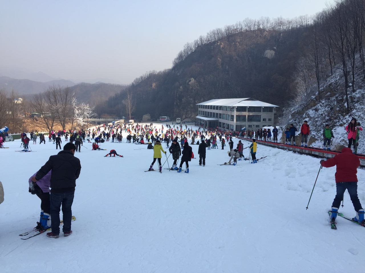 河南平頂山大峽谷滑雪場